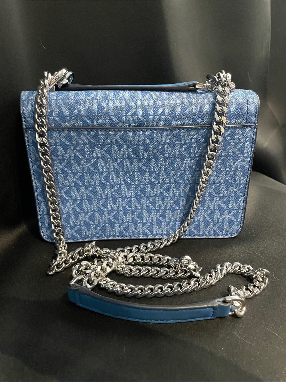 Michael Kors Blue Signature Shoulder or Crossbody bag with Silver Hardware - Picture 12 of 16
